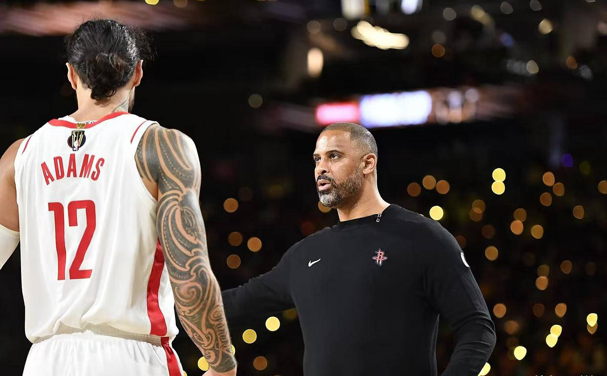 NBA交易动态:历史最大交易成真,保罗退役时间确定,比尔买断计划进展