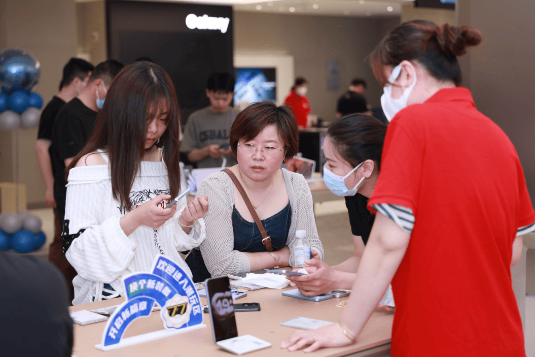 苏宁易购启动开学季,多重补贴助燃3C消费