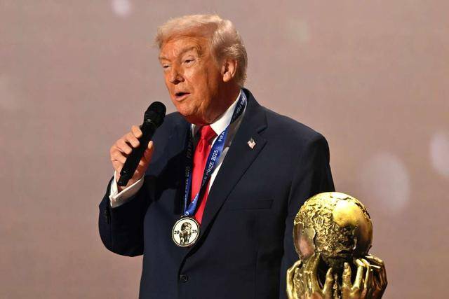 世界杯转播权谈崩,33亿人无法观看,FIFA高管来华能解决问题吗